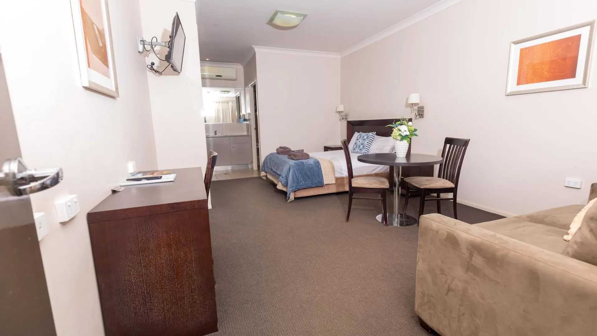 ****  Highfields Motel Toowoomba Australia